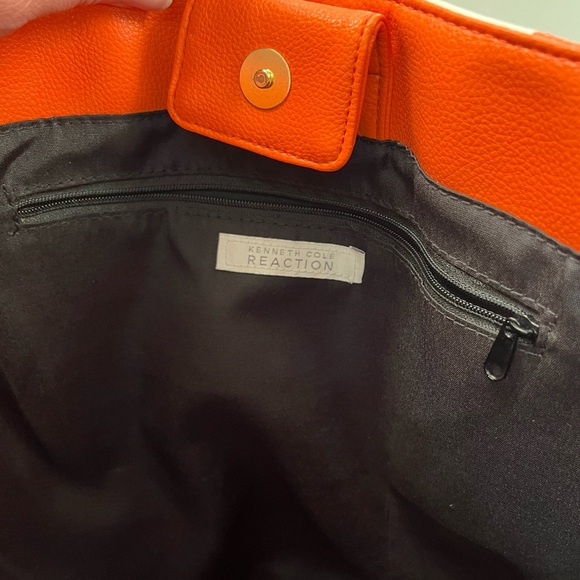 Kenneth Cole Reaction Shoulder Tote - Picture 8 of 11